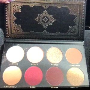 Ace Beaute  Grandprise eyeshadow palette NWT